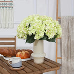 bouquet artificiel hortensias soie bleu blanc vert mariage décoration intérieure moderne minimaliste