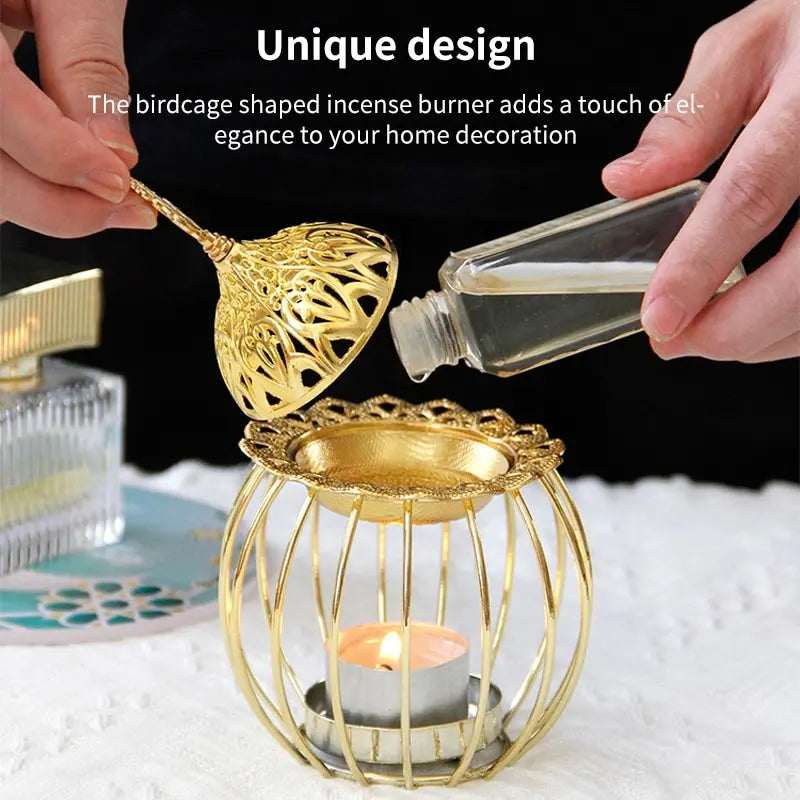 bougeoir cendrier doré ornements floraux structure ajourée élégant vintage aromathérapie decointérieur