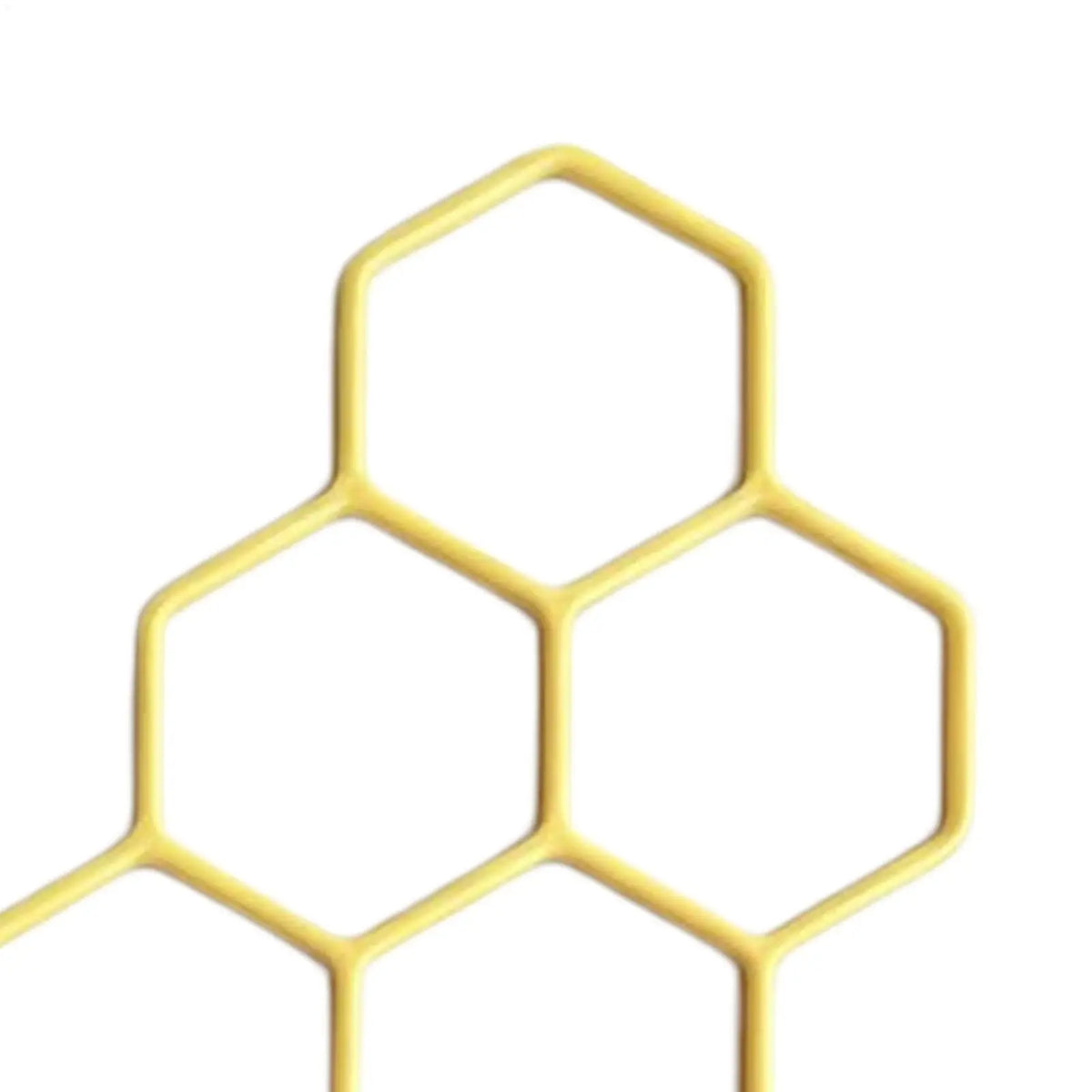 treillis plastique nid d'abeille jaune doré plantes grimpantes fleurs balcon jardin moderne minimaliste
