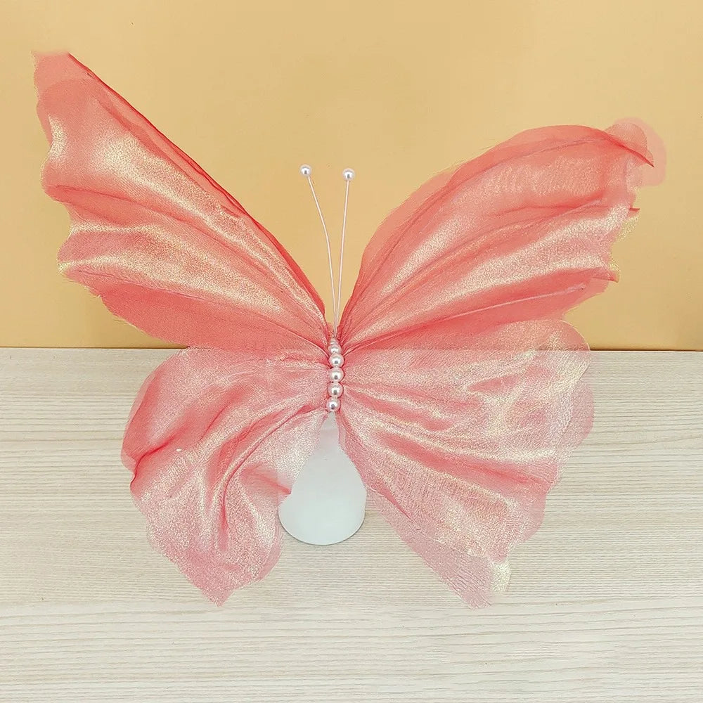 décoration intérieure moderne papillon transparent effet pailleté rose blanc rouge bleuclair