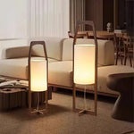 lampe table bois marron clair abat jour beige moderne minimaliste salon chambre