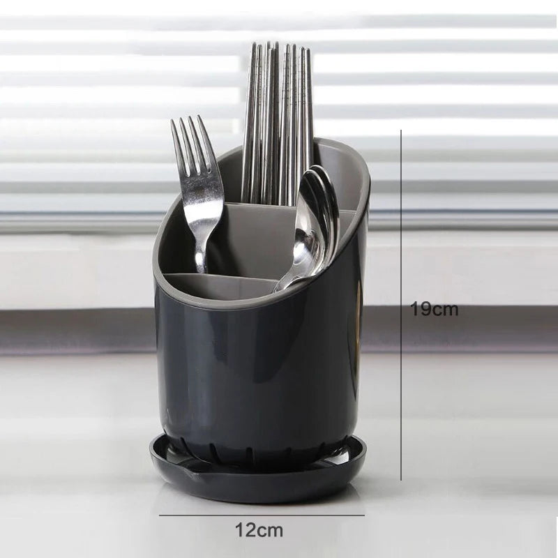 rangement cuisine moderne ustensiles blanc gris compartiments fourchette couteau cuillère baguette
