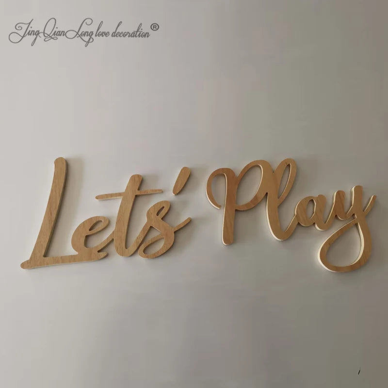 décoration murale bois lettres play moderne argenté doré rouge blanc