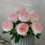 bouquet pivoines artificielles têtes roses rouges blanches decoration maison intérieur romantique