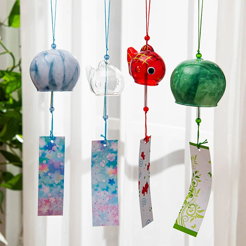 mobiles vent japonais verre transparent poissons chats décor extérieur rouge vert bleu blanc