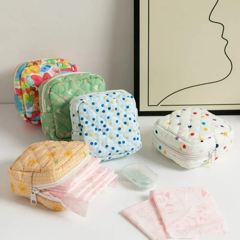 sacs cosmétiques toile jaune vert bleu blanc rose patchwork pois fleurs vintage zip