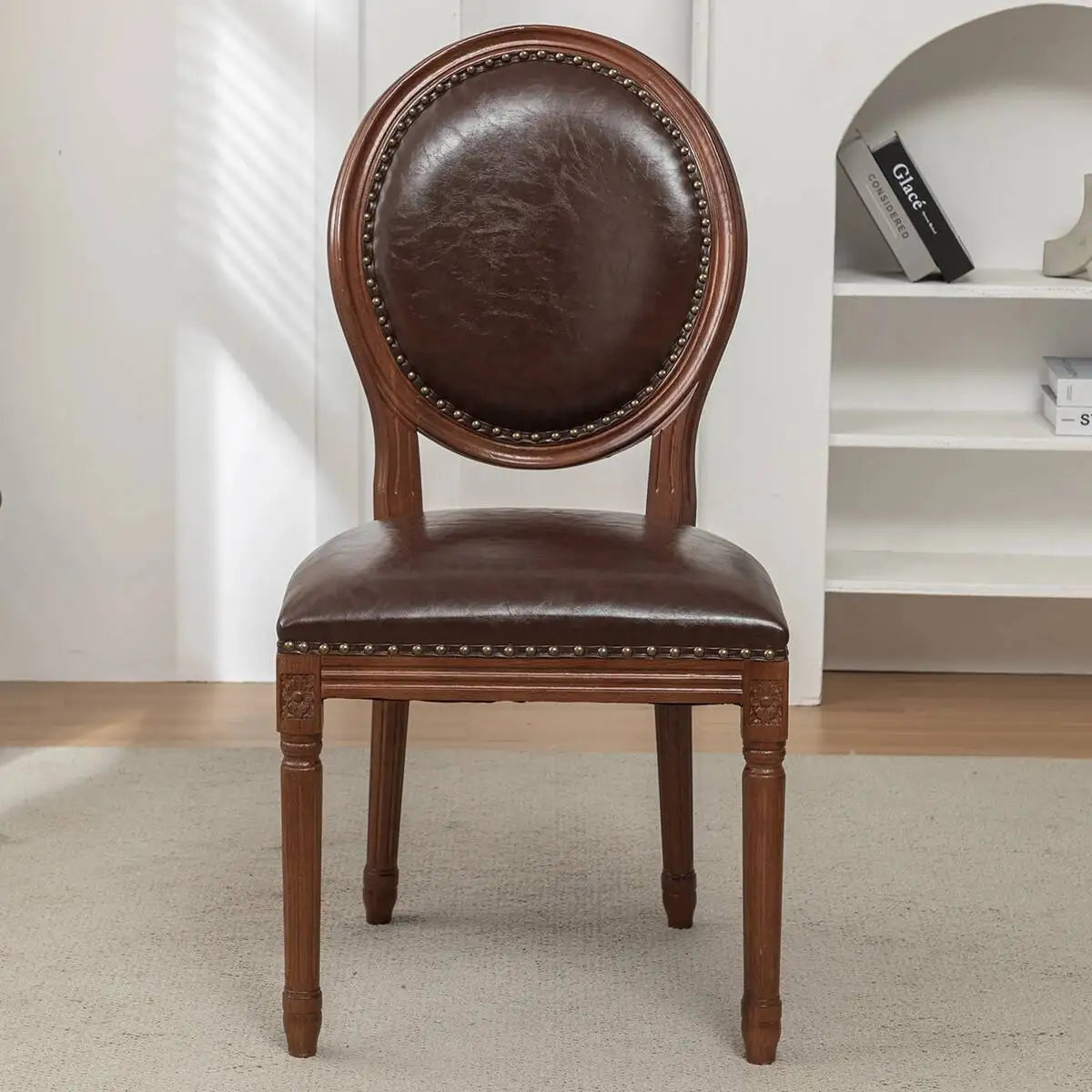 chaises classiques velours cuir marron gris beige vert foncé bleu foncé salle manger restaurant