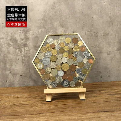 cadre photo moderne or transparent hexagonal chaîne collection monnaies photos spécimens