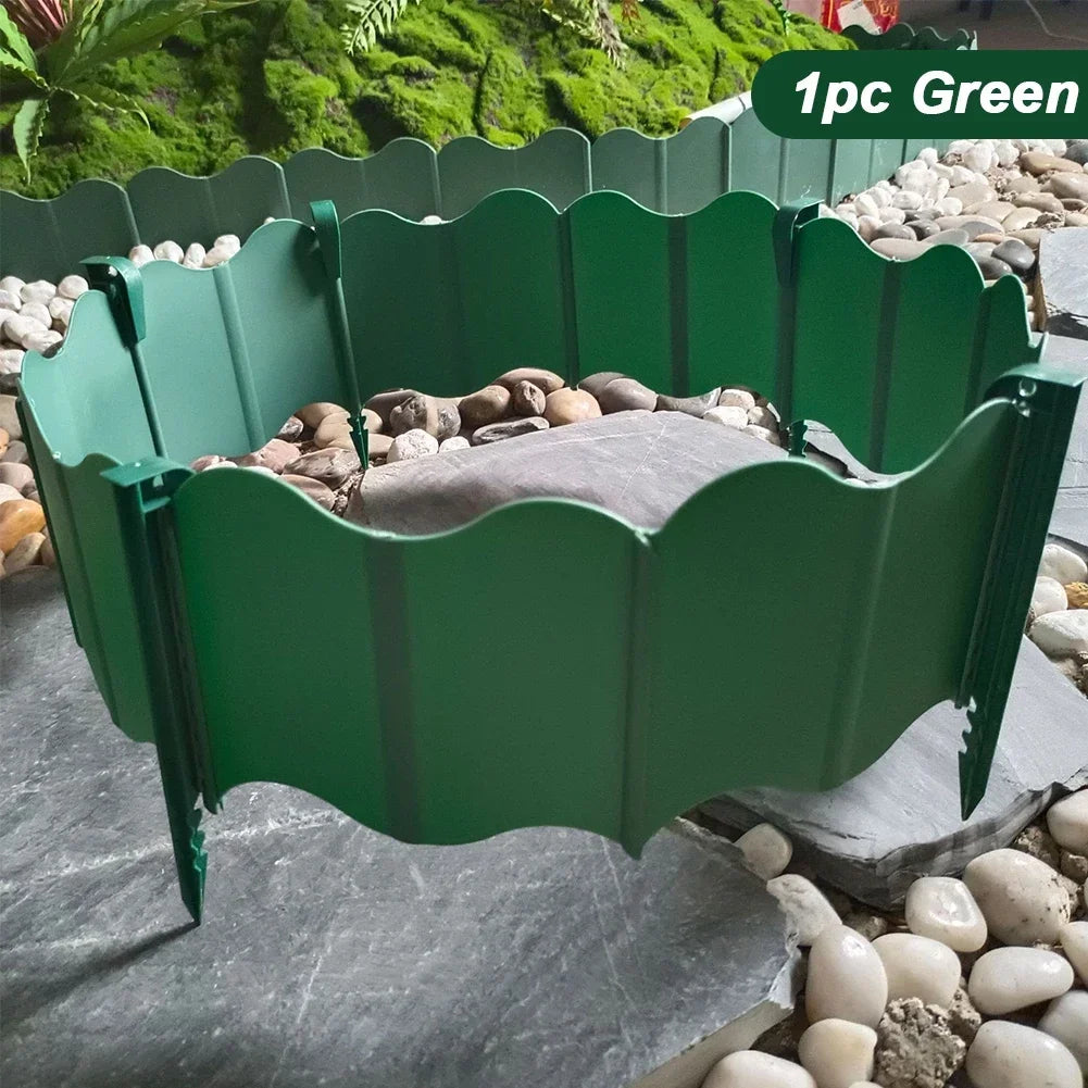 grille jardin moderne pliable couleurs vert rouge blanc noir texture plissée clips fixation