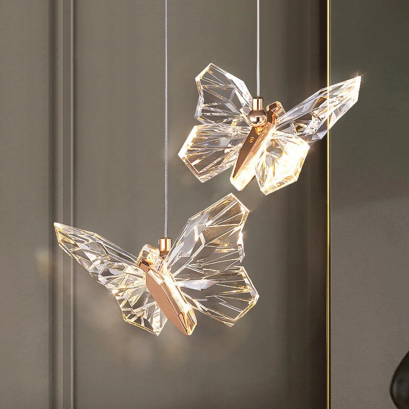 suspension décorative moderne papillons transparents dorés hall chambre éclairage contemporain fixations