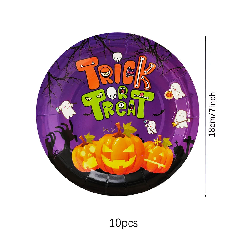 vaisselle jetable halloween assiettes gobelets pailles serviettes nappe citrouilles fantômes araignées violet orange