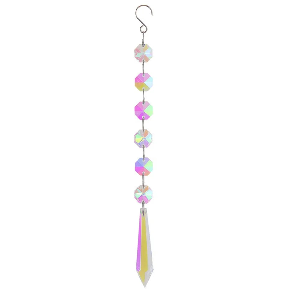 pendentif papillon cristal transparent décoratif chaîne dorée attrape soleil fenêtre jardin reflet arc ciel