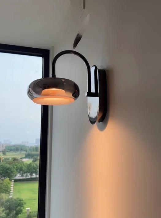 applique murale moderne minimaliste argentée fixée mur lumière blanche chaude verre doré