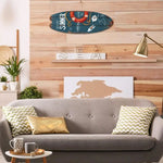 décoration murale bois vieilli planche surf thème plage motifs parasol chaise longue vintage marine