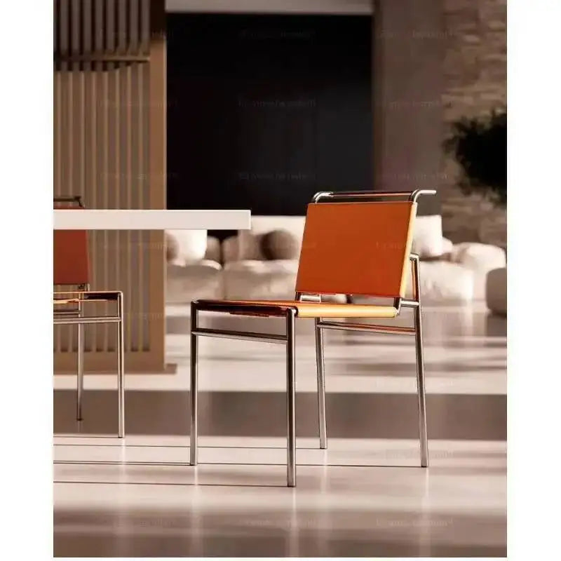 chaise moderne cuir couleur orange noir blanc tringles chromées contemporaine