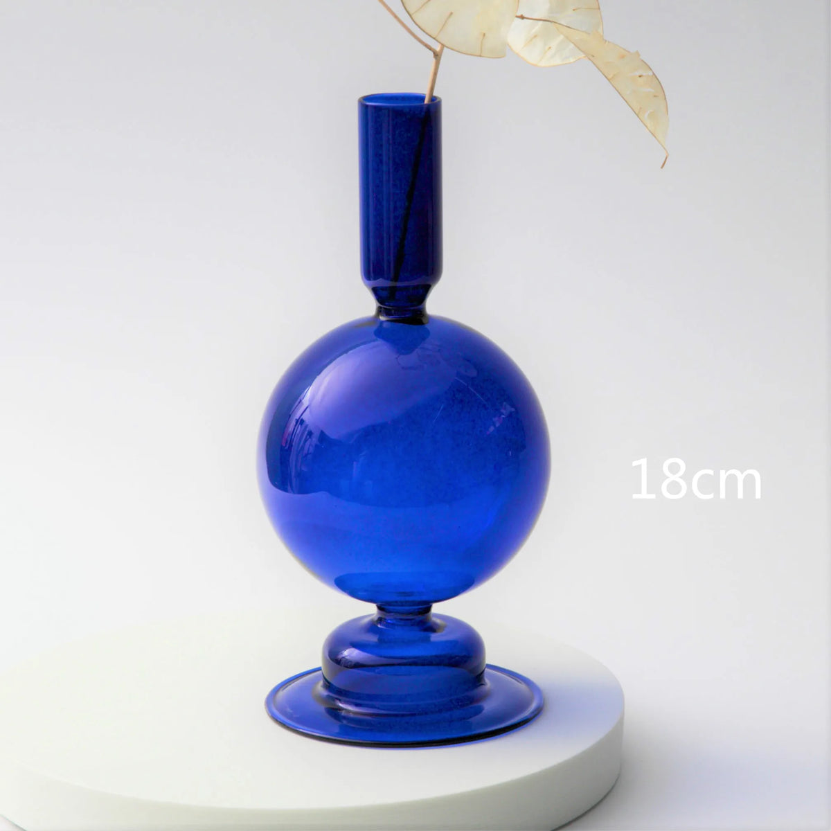 bougeoir moderne verre bleu cobalt texture ondulée décoration intérieure vase support blanc bougie blanche