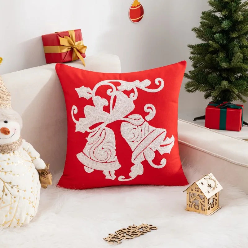 housses coussins brodées noël rennes neige opaques nordique rouge blanc gris festive