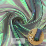 tissu iridescent multicolore rayures ondulées effet holographique semi transparent moderne élégant polyester respirant mètre