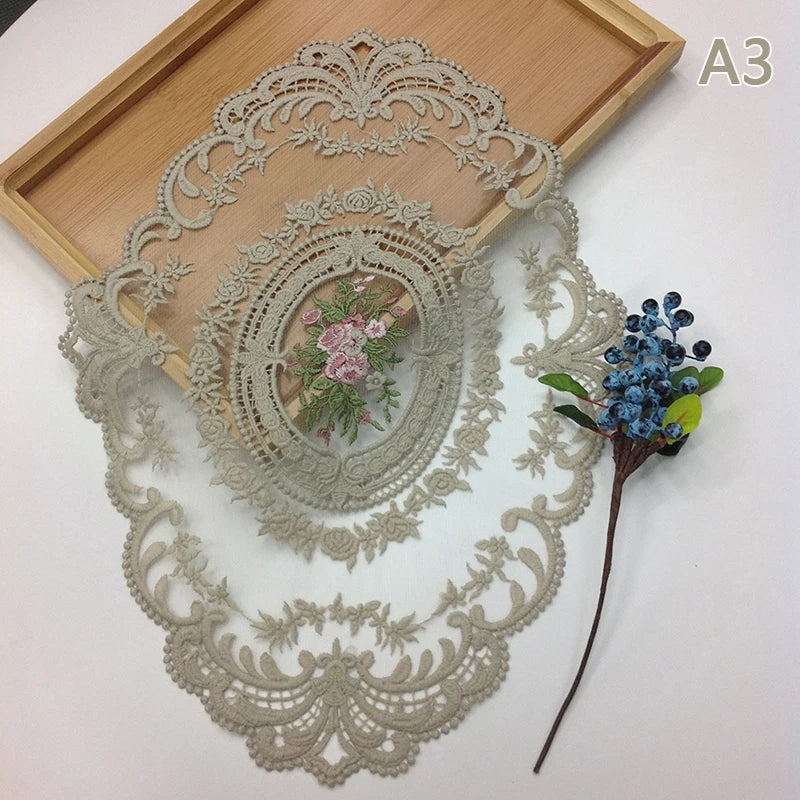 serviettes table blanc broderie florale dentelle classique vintage mariage festivité