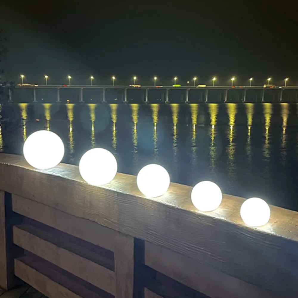 veilleuse led rechargeable boule lumineuse couleur changeante rgb télécommande décoration moderne fêtes vacances blanc