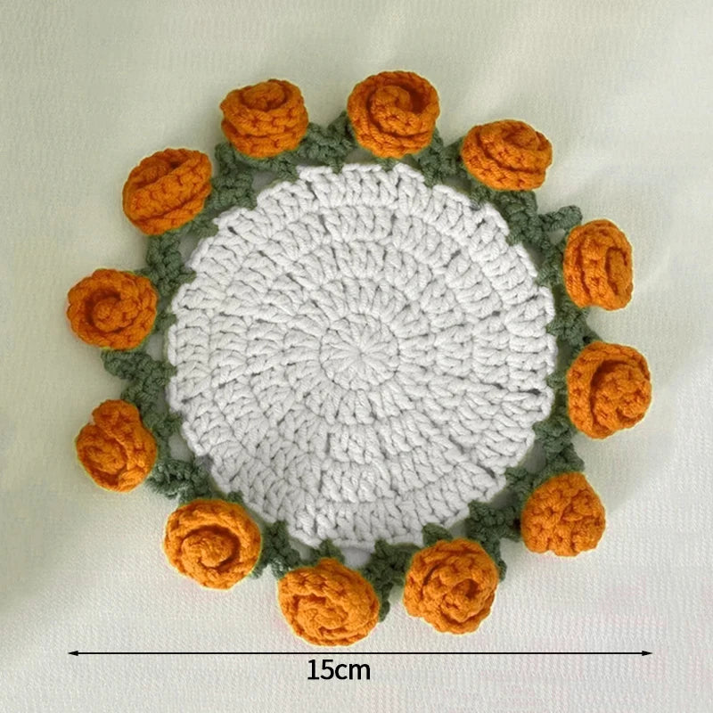 placemat motif floral roses blanches rouges vert artisanal table décoration
