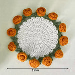 placemat motif floral roses blanches rouges vert artisanal table décoration