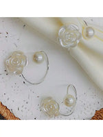 anneaux serviette or roses argent élégants classiques mariage décoration table festive