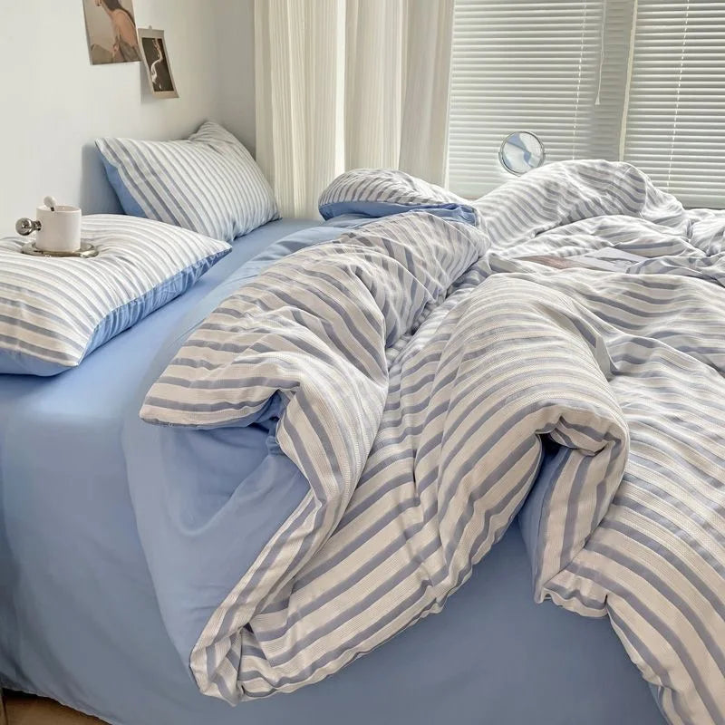 ensemble literie bleu clair rayures horizontales moderne couvre lit taies d'oreiller coton polyester frais