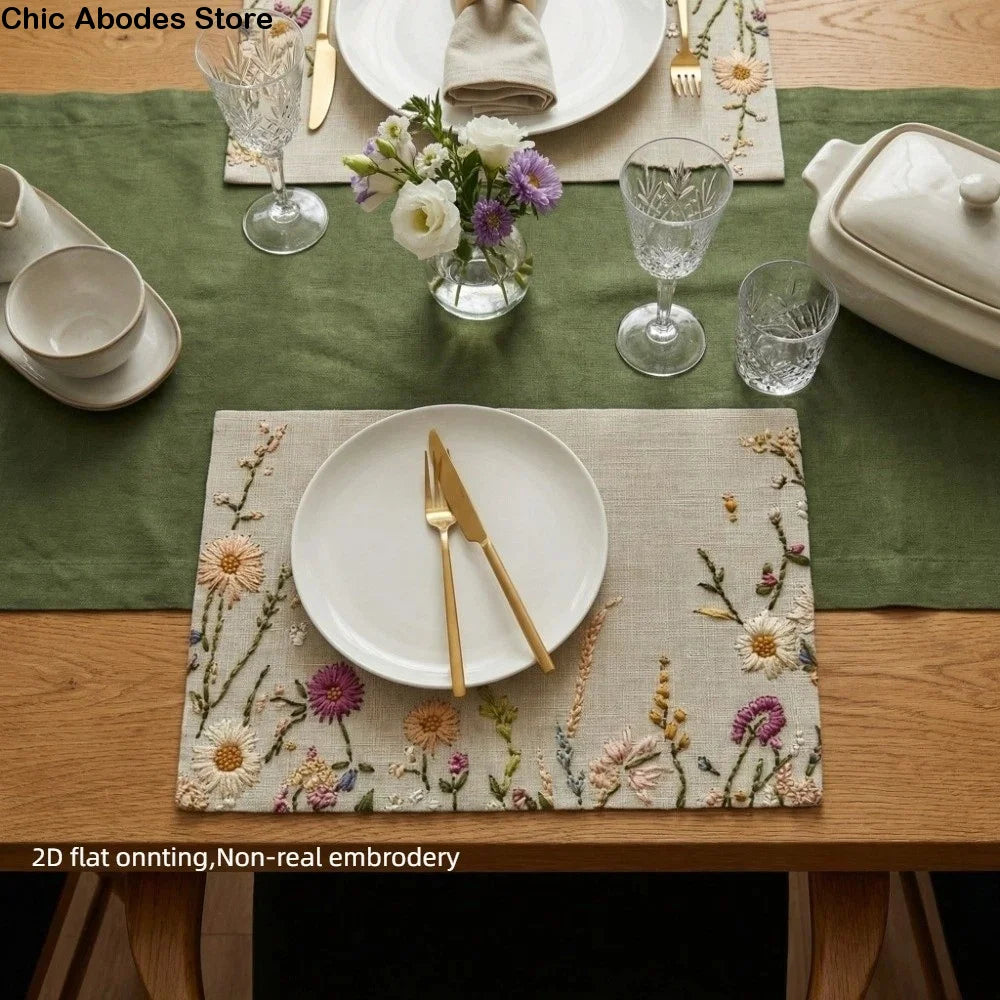 serviette table traditionnelle broderie fleurs colorées beige clair rectangulaire pastel résistante isolation thermal