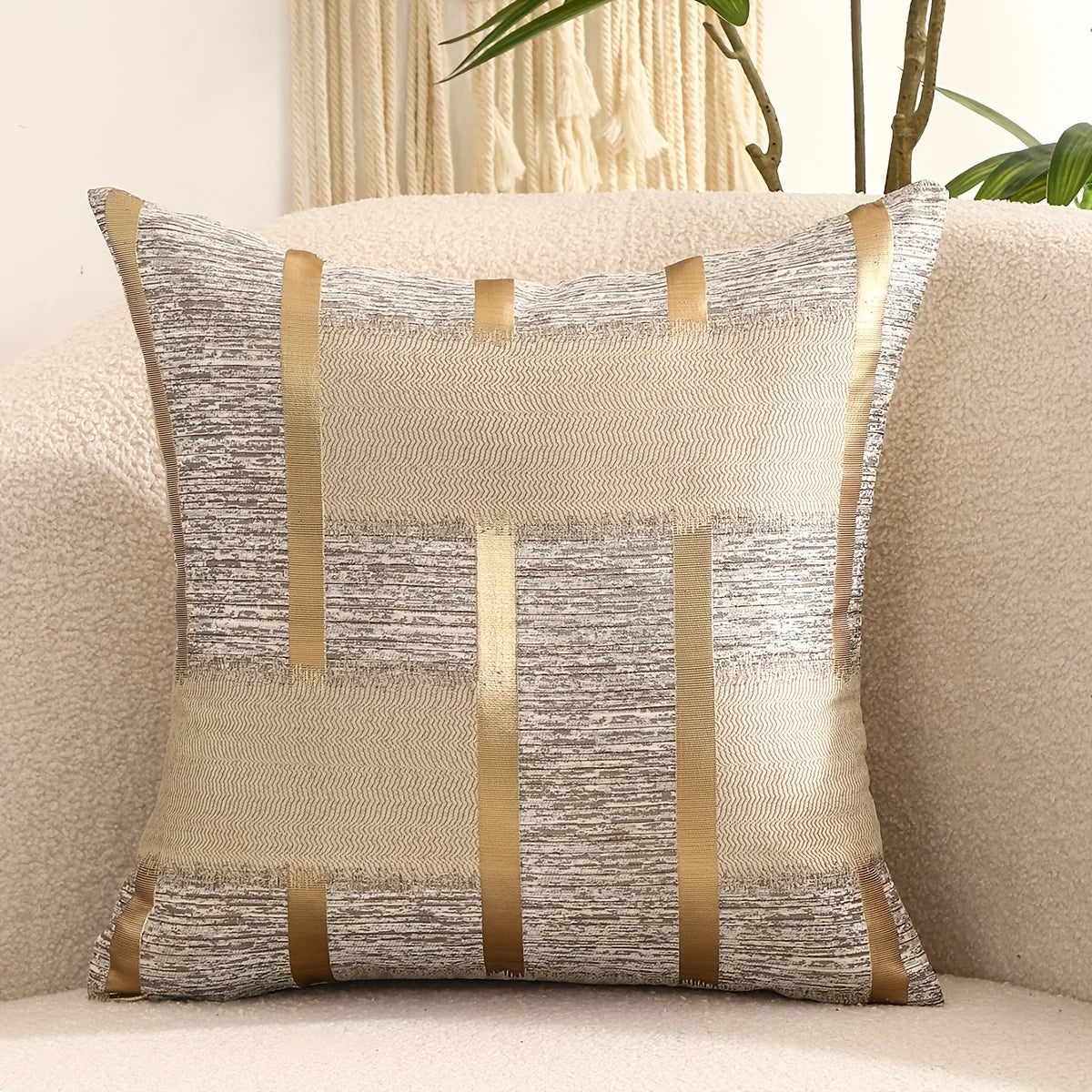 housse coussin carré décorative rayures horizontales beige gris noir or salon chambre moderne