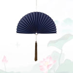 éventail pliant décoratif papier rouge bleu marine doré chinois traditionnel pompon cordelette