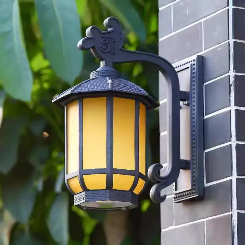 lampe murale extérieure noire verre translucence ip55 e27 alu classique rustique