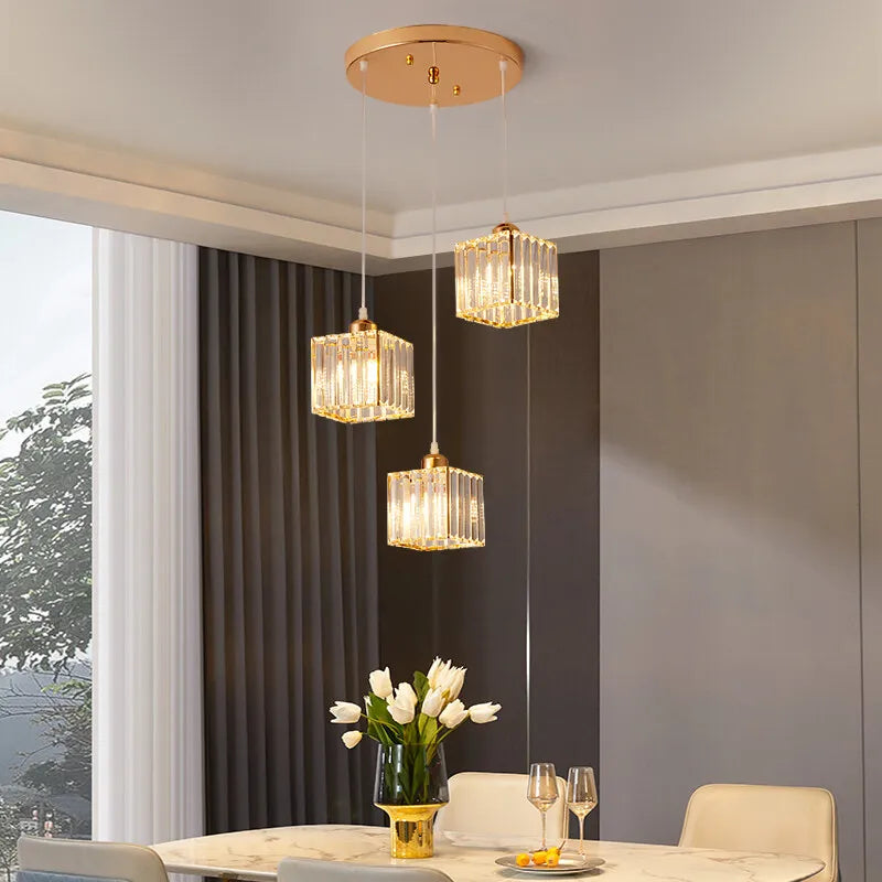 suspension lumineuse moderne élégante dorée strass ajouré transparent e27 cristal lumière intérieure
