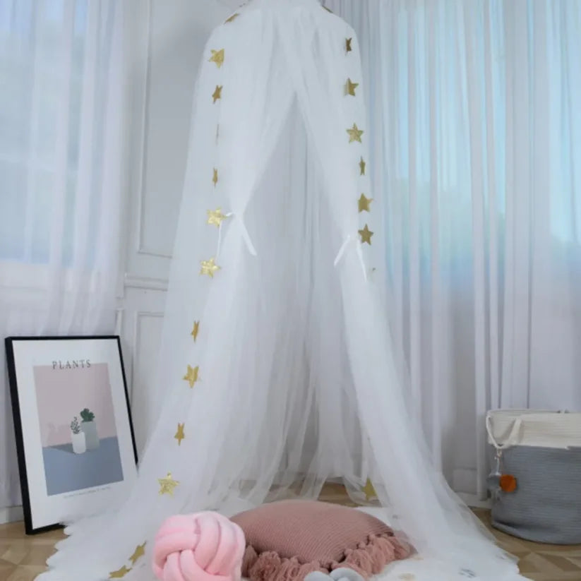 rideau lit enfant étoiles dorées transparent romantique chambre fille decoration