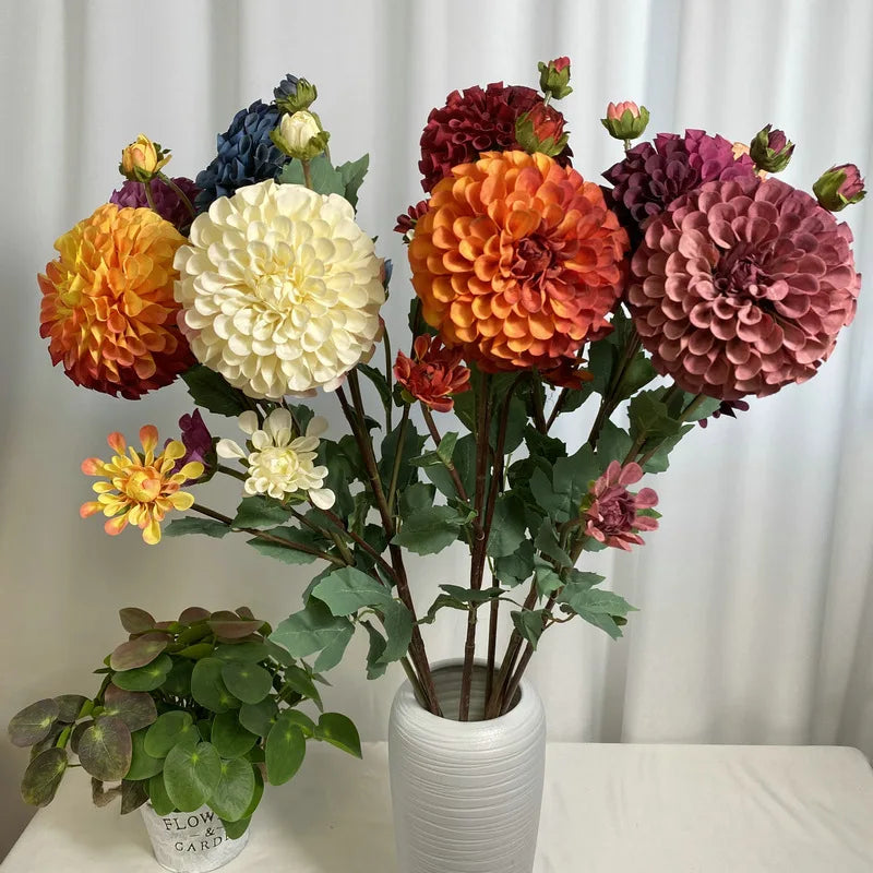 bouquet fleurs artificielles dahlias orange rouge violet intérieur décoration moderne minimaliste