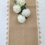 Nappe de table en lin blanc avec motif uni sur une table de fête