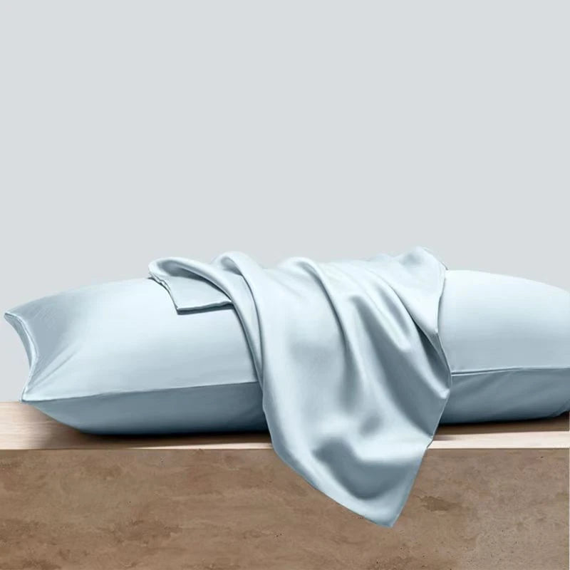 lot deux taies d'oreiller lyocell eucalyptus bleu clair unies lit chambre moderne