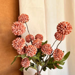 décoration intérieure bouquet dandelions artificiels 50cm couleurs automnales vase céramique blanc