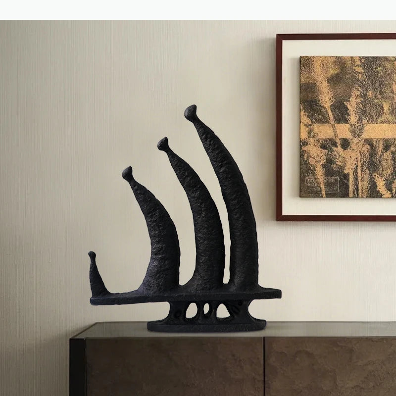 ornement abstrait moderne sculpture noire texturée décoration intérieur art contemporain figurine unique