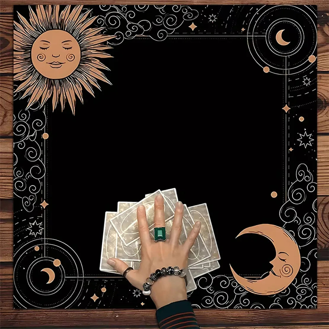 tapisserie artisanale soleil lune motifs floraux noir or beige vert festive