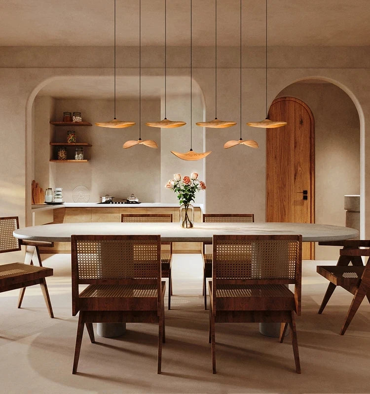 grande lampe suspendue bois massif moderne suspension lumineuse marron clair minimaliste intérieur