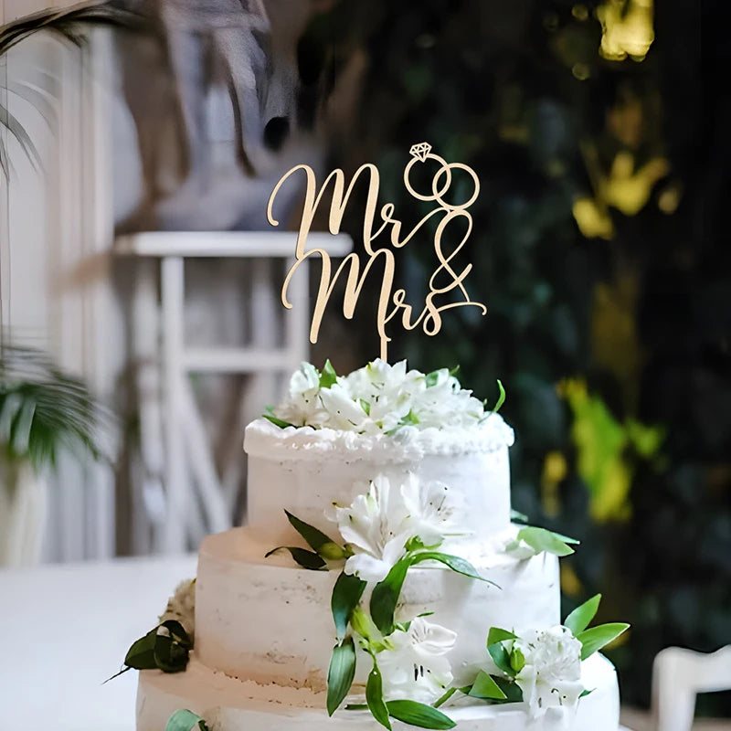 décoration gâteau mariage mr mrs lettres calligraphiées alliances diamant tige bois