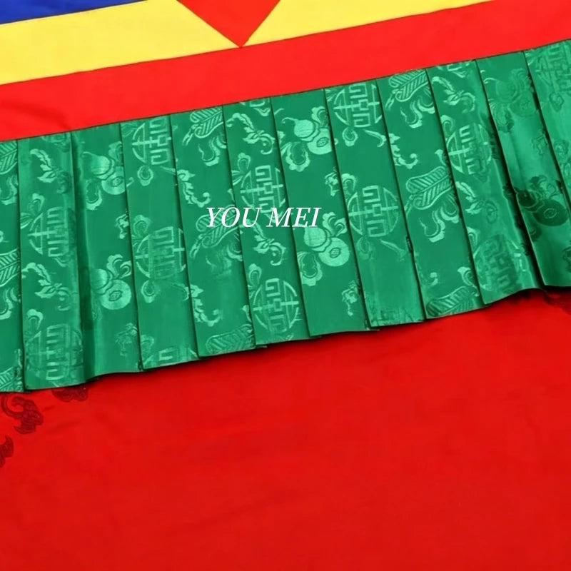 rideau tibétain brodé motifs géométriques tissu coloré jaune rouge vert bleu blanc orange