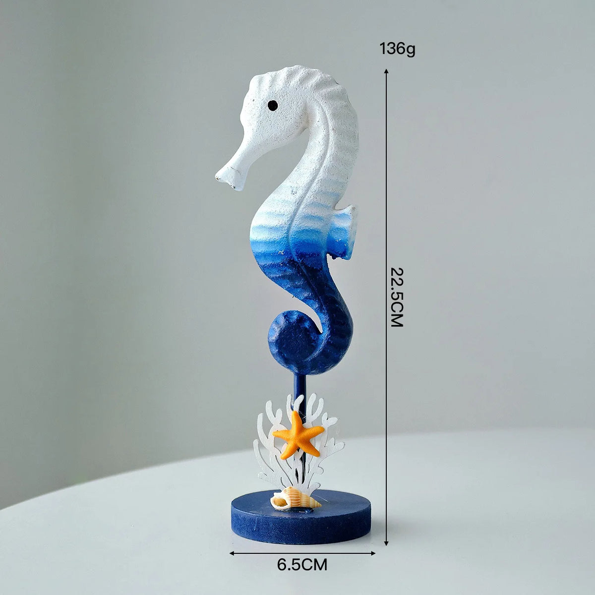 statuette hippocampe moderne blanche bleu étoile mer corail bois décoration intérieure salon chambre