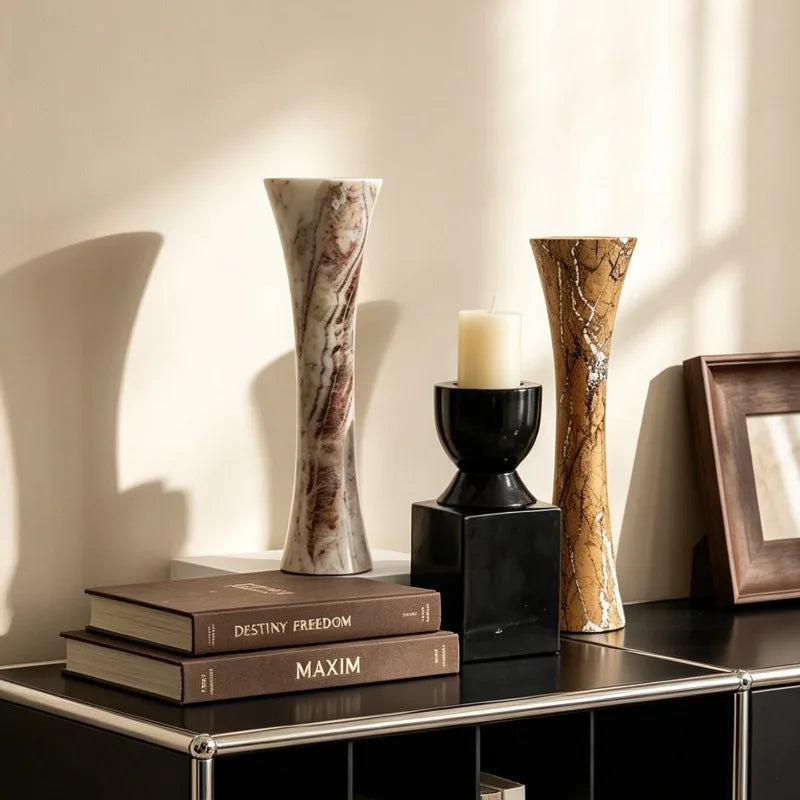 décoration maison moderne vase support bougie marbre noir blanc bois naturel minimalisteintérieur salon chambre