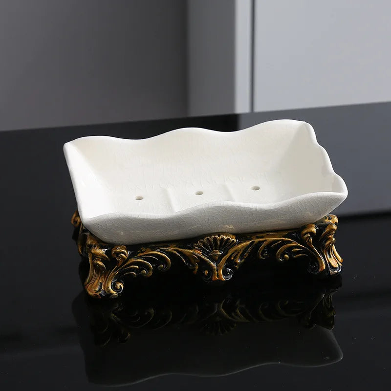 support savon céramique blanc doré ornements classique baroque pièce pied sculpté