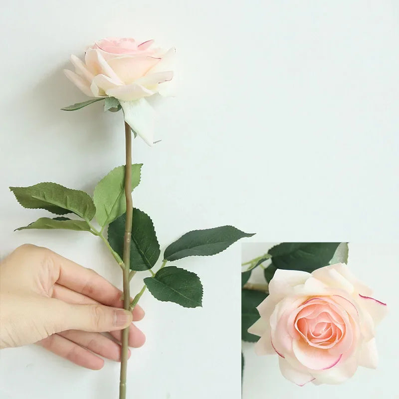 décoration intérieure bouquets roses artificielles rouge rose blanche anniversaire mariage festive automne