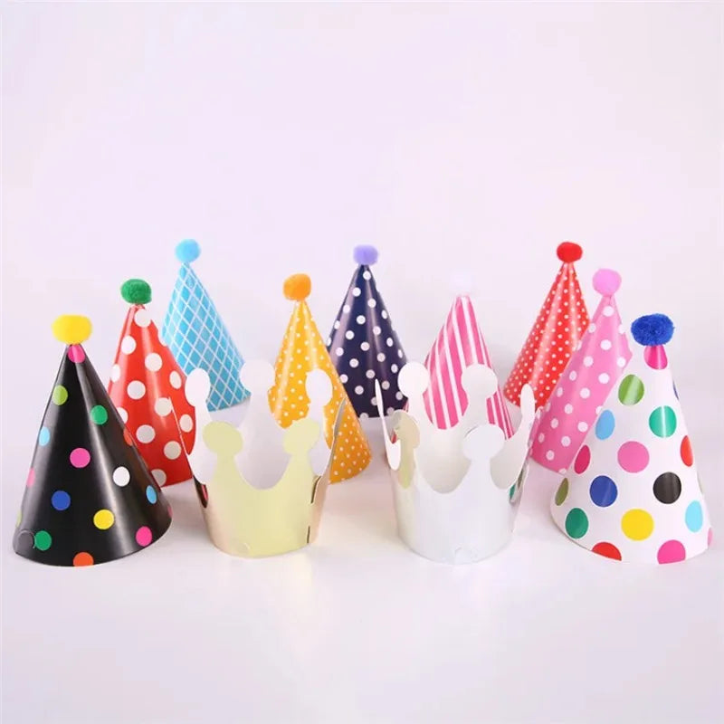 chapeaux fête coniques multicolores pois rayures anniversaire événements festifs enfants pompons