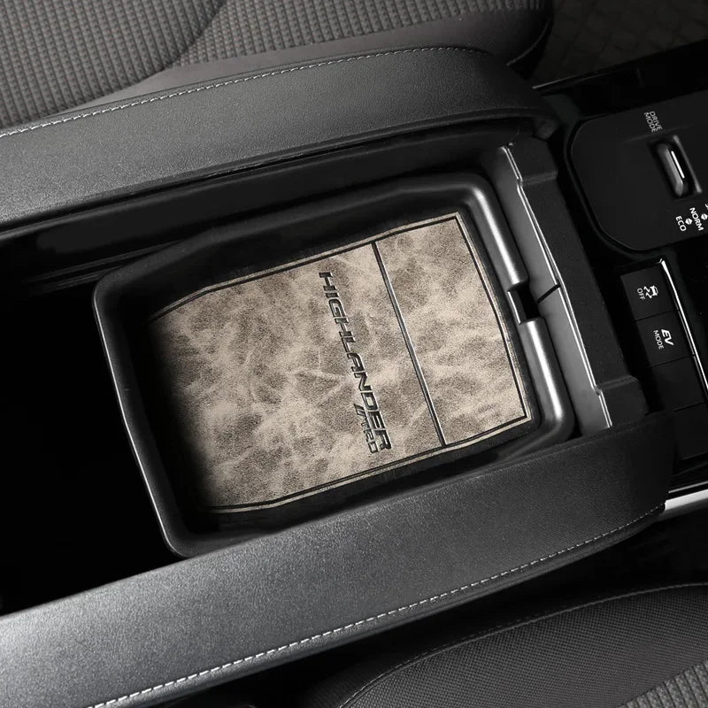 tapis sol voiture gris noir texture cuir moderne adhésif complet coffre porte central élégant