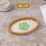 assiettes rotin motif floral moderne rustique fruits gâteau pain fourchette verre blanc intérieur